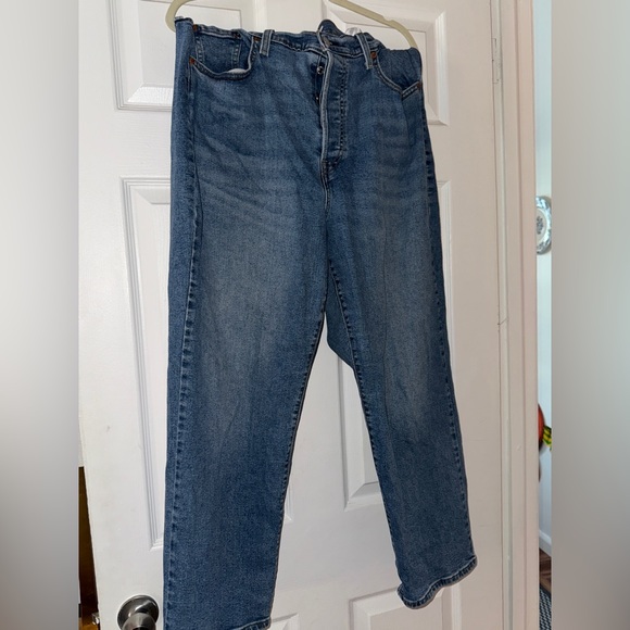 Levi Ribcage Straight Jeans - Picture 1 of 3